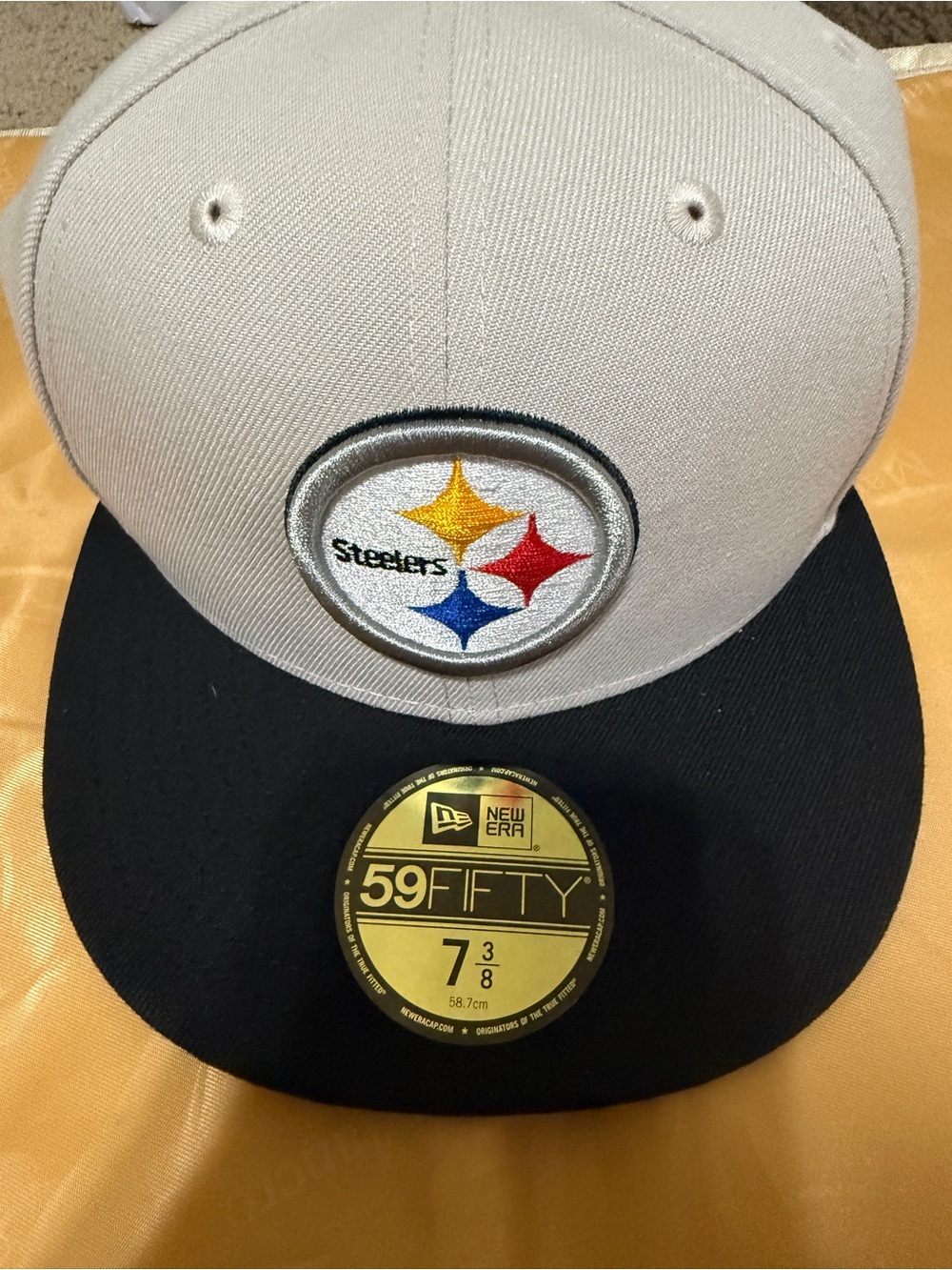 New Era Fitted 59FIFTY Cap with Steelers Emblem - Black, Gold & Gray